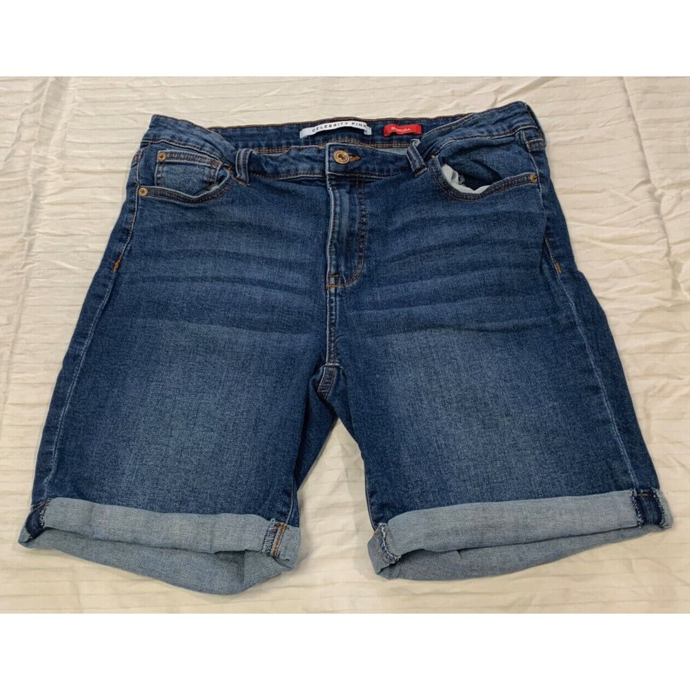 CELEBRITY PINK WOMENS BERMUDA JEANS SHORTS SIZE 13